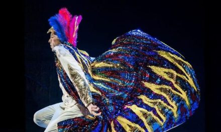 SALA CUARTA PARED EN FAMILIA