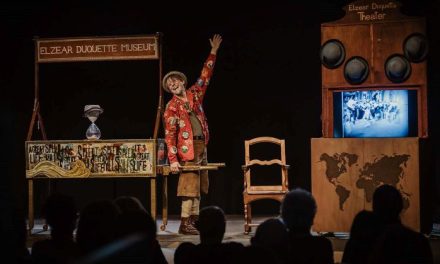 SALA CUARTA PARED EN FAMILIA