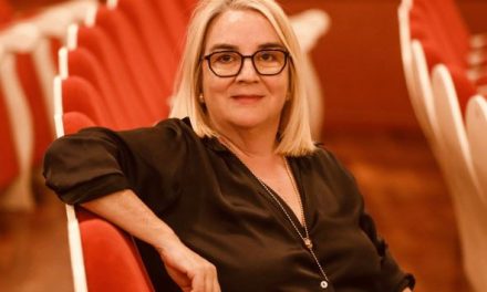 CLARA PÉREZ, DIRECTORA DE «CLÁSICOS EN ALCALÁ»