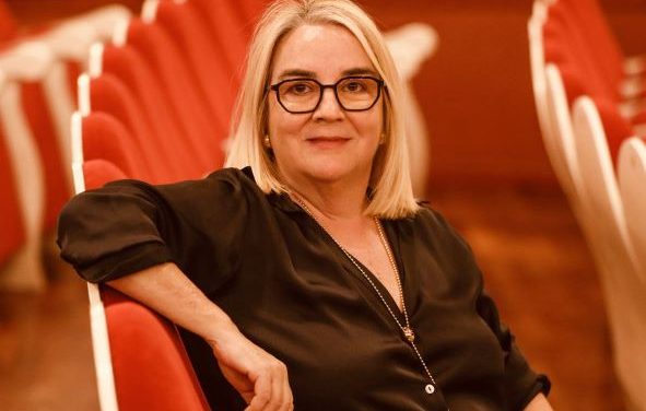 CLARA PÉREZ, DIRECTORA DE «CLÁSICOS EN ALCALÁ»