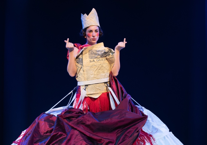 PAULA IWASAKI en «FARSA Y LICENCIA DE LA REINA CASTIZA»