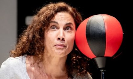TONI ACOSTA EN «UNA MADRE DE PELÍCULA»